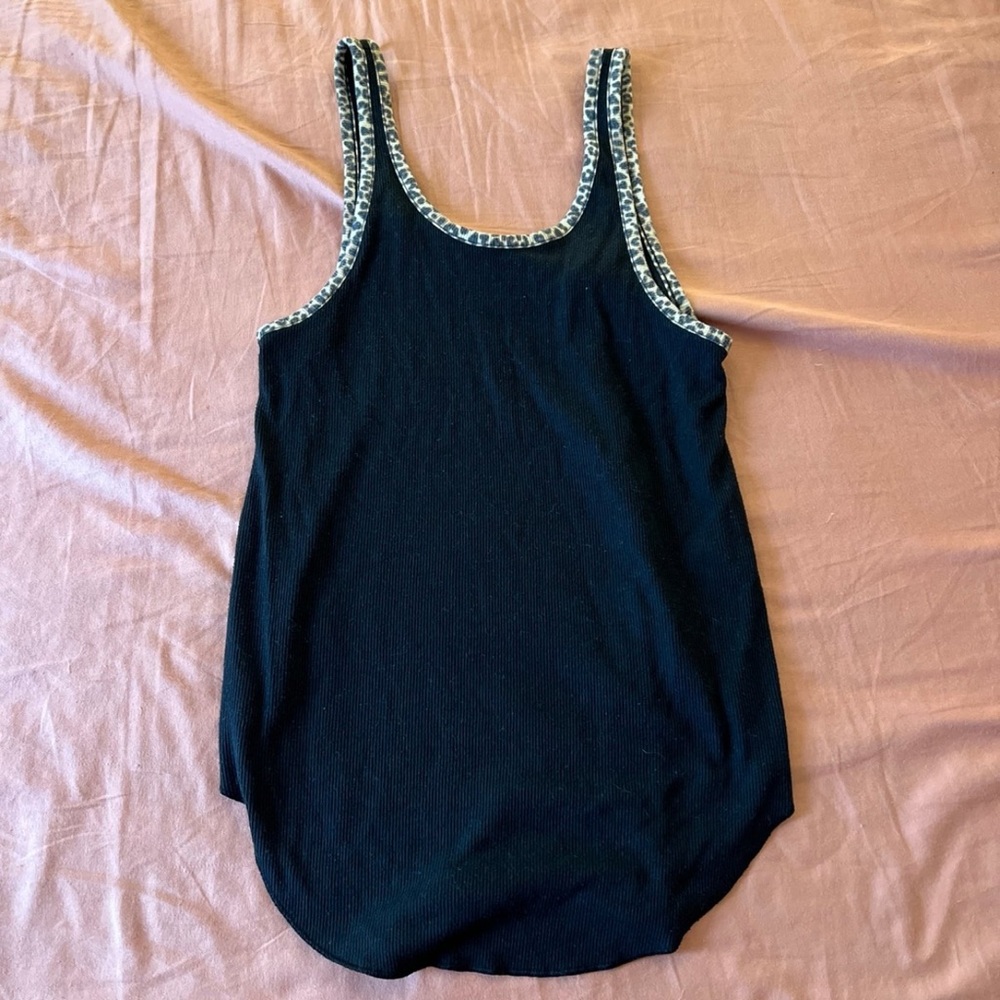 Victoria’s Secret Pink Black Leopard Trim Tank Top